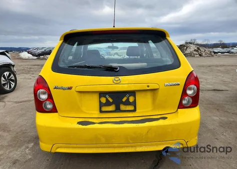 2002 Mazda Protege Pr5 z USA, uszkodzony, nr VIN JM1BJ246321634321